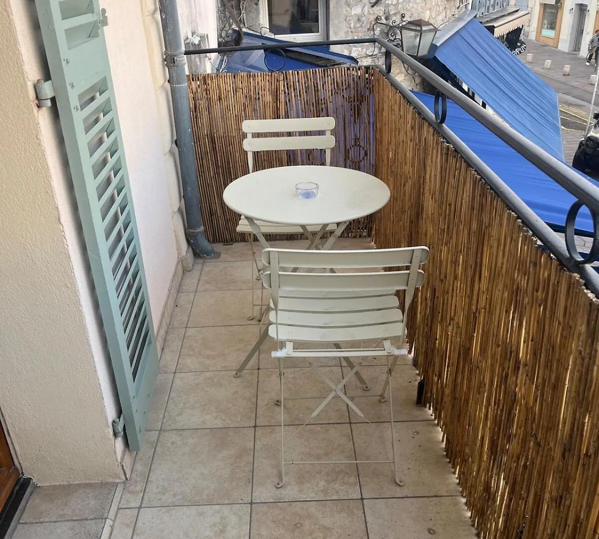 2 Rooms, Old Town Antibes 0*,
