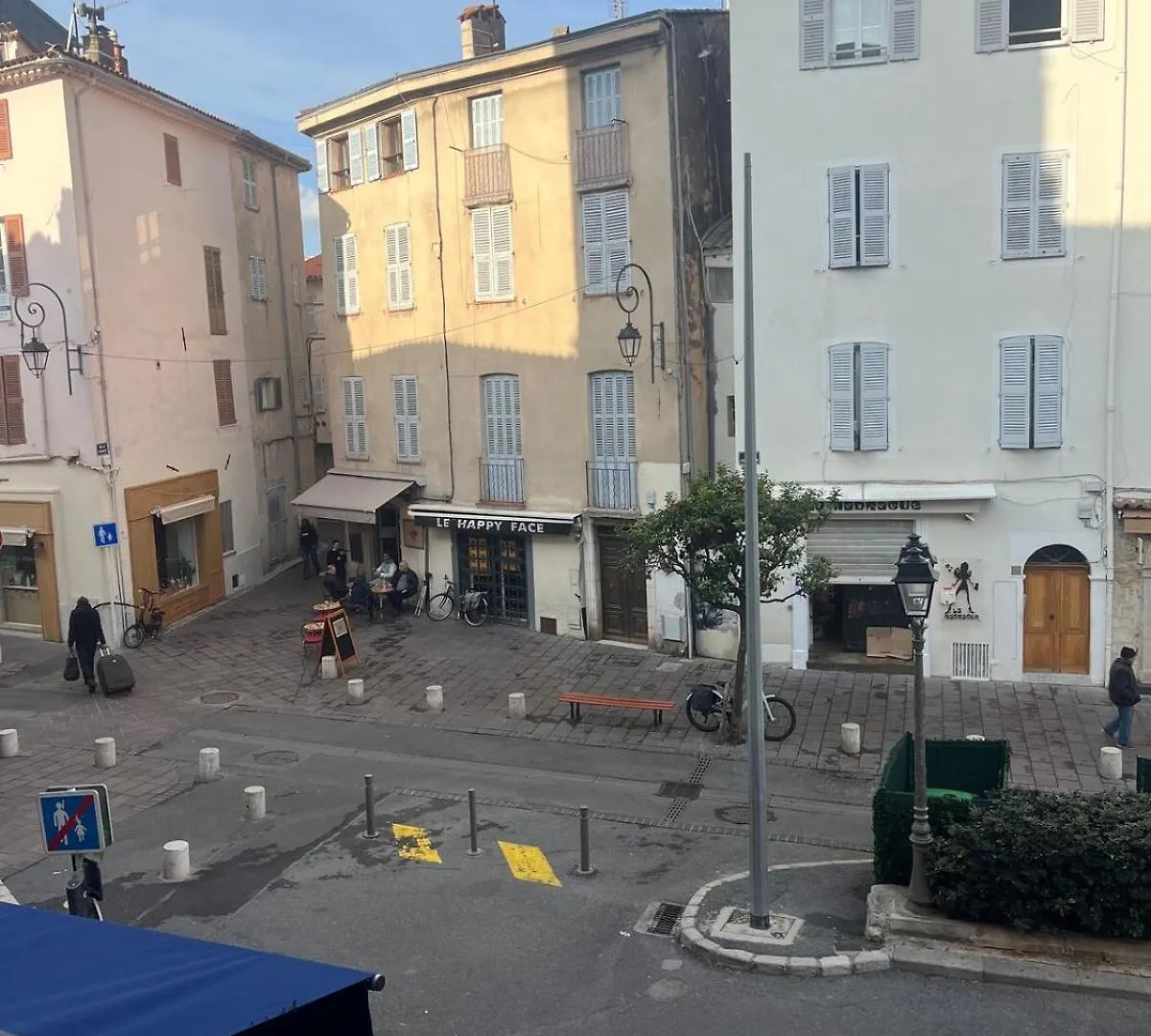 2 Rooms, Old Town Antibes Apartment